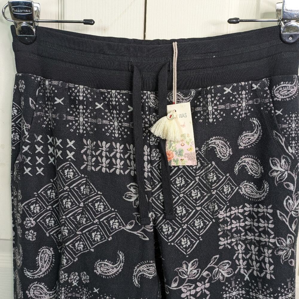 NEW Johnny Was Ruth Bandana Jogger Pants Small Black Paisley French Terry - Picture 3 of 11